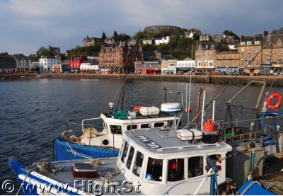 Oban � overlooking the bay to the shops